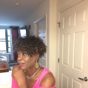 Meet your Posher, Beverley